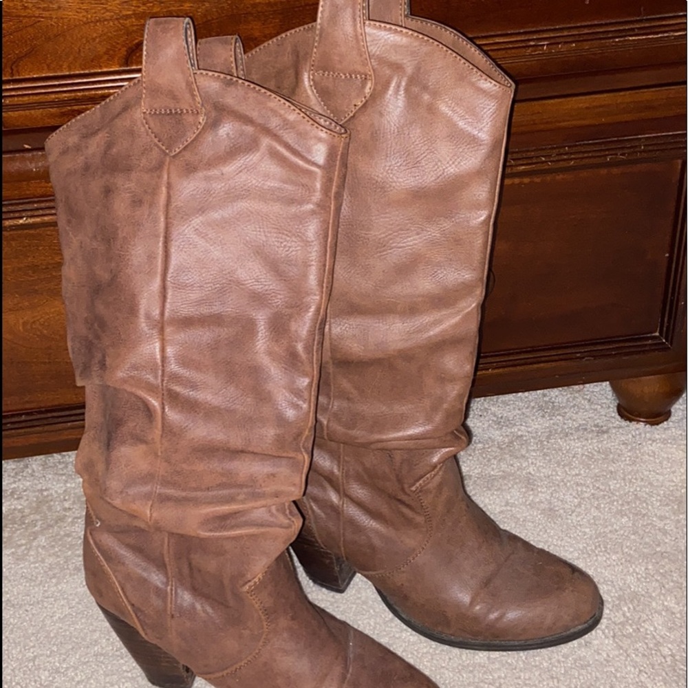 Brown boots